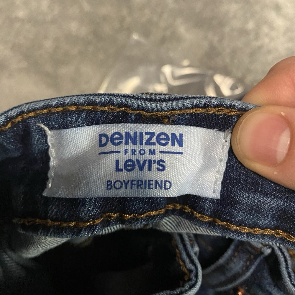 Denizen From Levis Boyfriend Jeans Womens 2 W26 Blue Distressed Hem Mid Rise - Picture 10 of 16